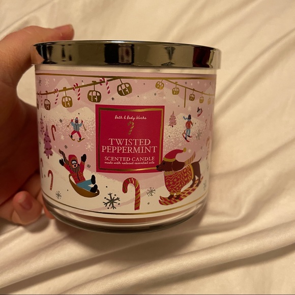 NWT Twisted Peppermint Candle